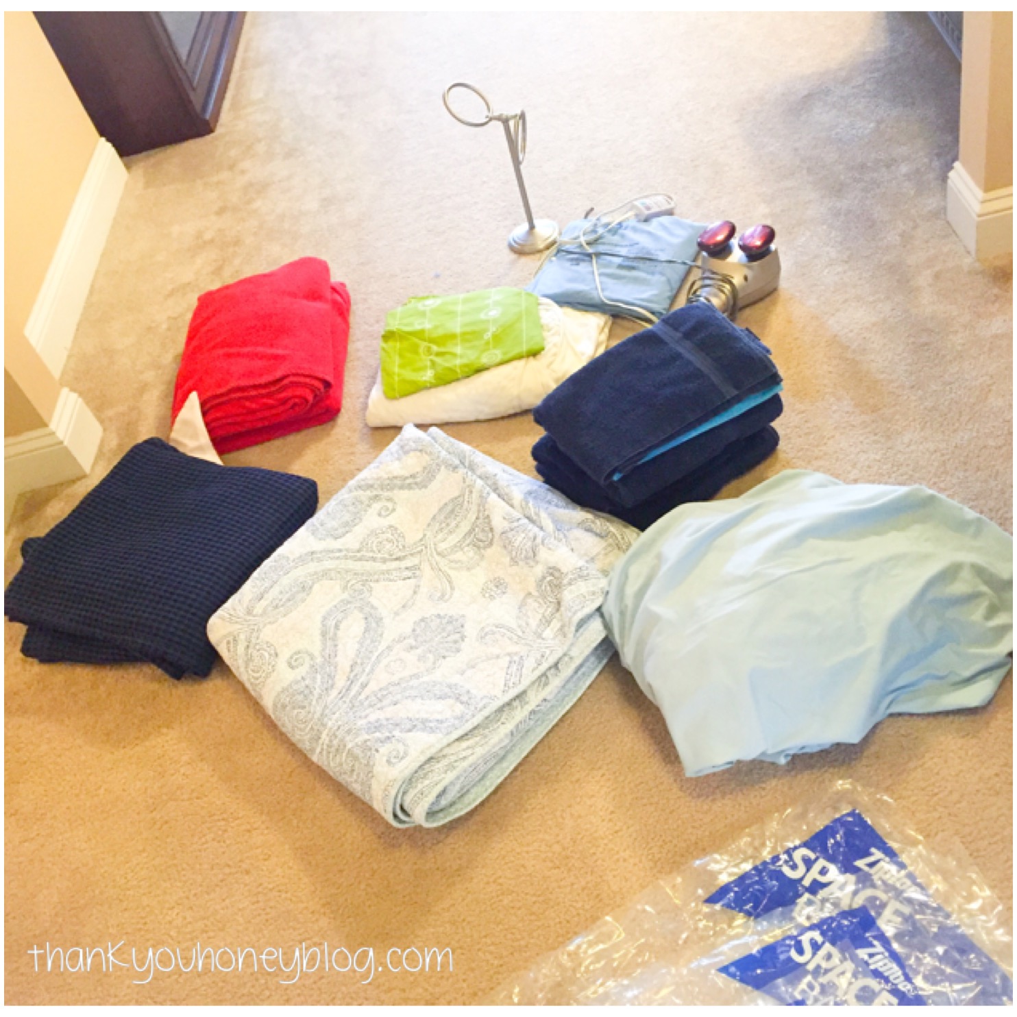 How to Organize The Linen Closet #ZiplocSavesSpace #ad